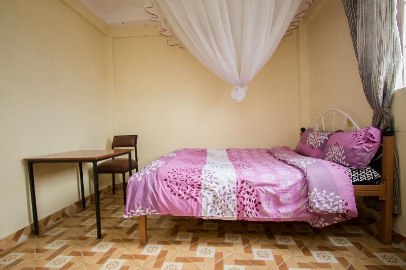 נאיוואשה Three Ways Hotel מראה חיצוני תמונה